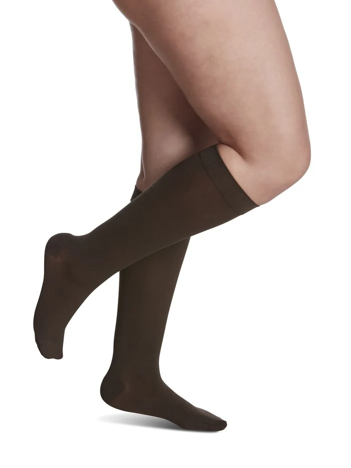 Womens Soft Opaque Knee High 20-30mmHg - Image 7