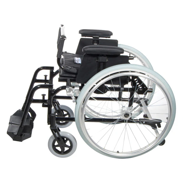 Cougar Ultra-Light Wheelchair - Image 3