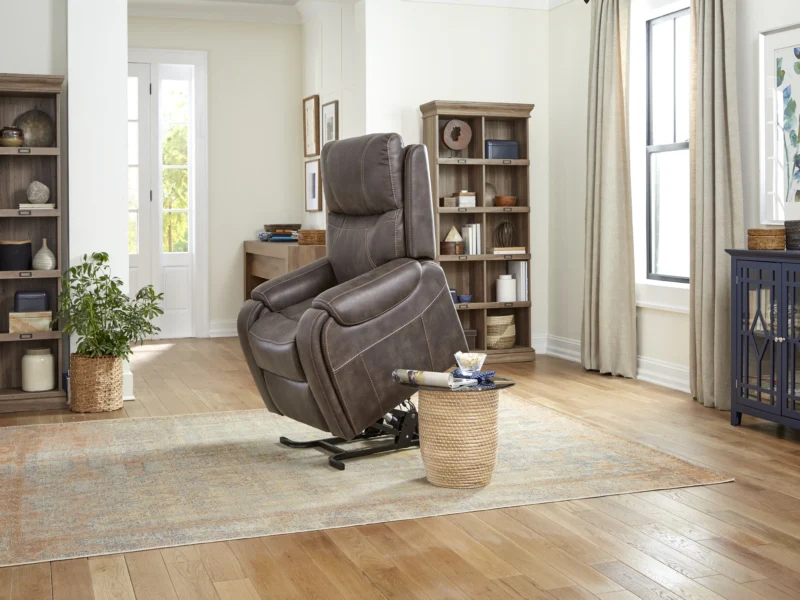 DeLUNA Titan Series Lift Chair - Image 3