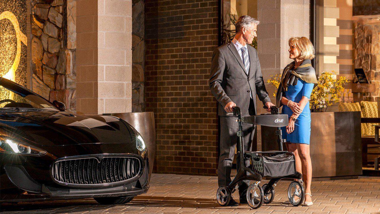 Nitro Elite Carbon Fiber Rollator - Image 5