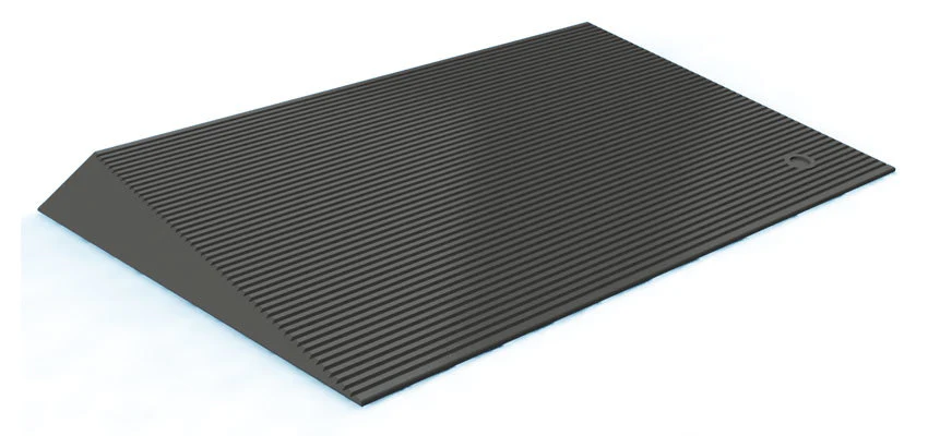 Transitions Rubber Angled Entry Mat - Image 4