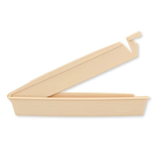 Drainable Pouch Clamp Beige