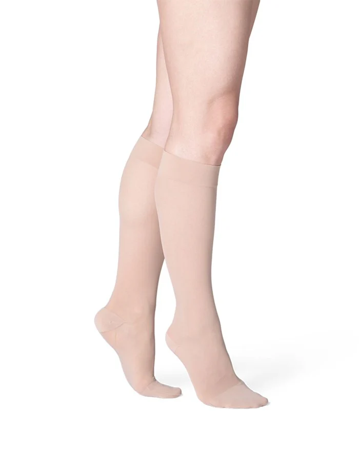 Womens Sheer Knee High 20-30mmHg - Image 7