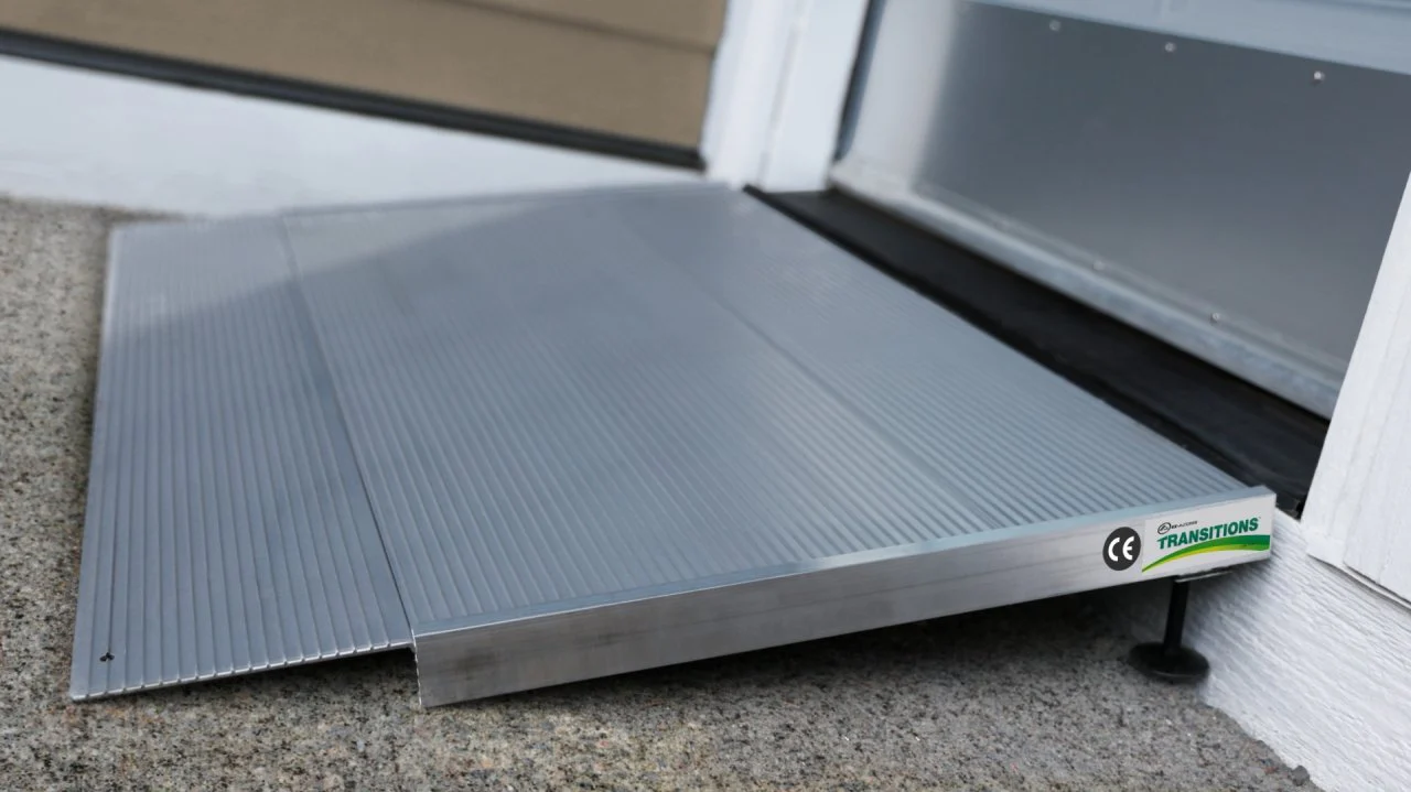 TRANSITIONS Angled Entry Ramp - Image 4