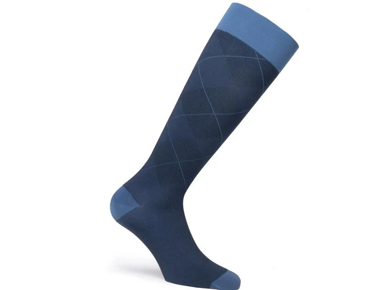 Unisex Style Knee High 15-20mmHg - Image 3